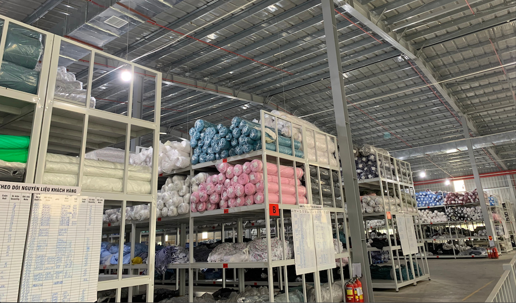 How To Find Clothing Manufacturers In Vietnam // Top Clothing Suppliers